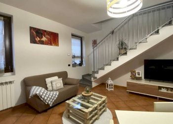 Salone - Appartamento vicolo dei Romani, Casorate Sempione - foto 13