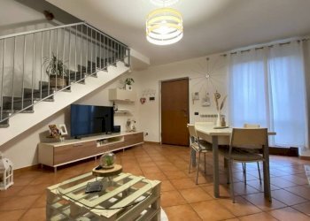 Salone - Appartamento vicolo dei Romani, Casorate Sempione - foto 15