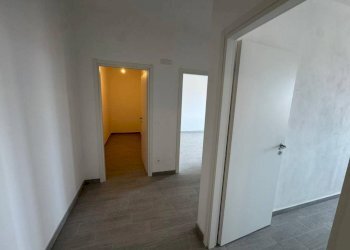 Disimpegno - Three-room apartment via Guglielmo Oberdan, 76, Ferno - photo 8