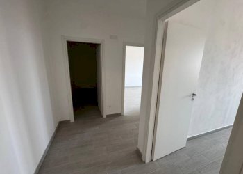 Corridoio - Three-room apartment via Guglielmo Oberdan, 76, Ferno - photo 9