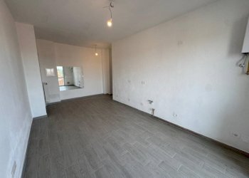 Salone - Three-room apartment via Guglielmo Oberdan, 76, Ferno - photo 12