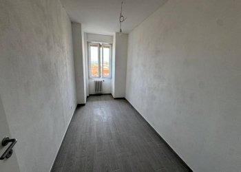Camera da letto - Trilocale via Guglielmo Oberdan, 76, Ferno - foto 8