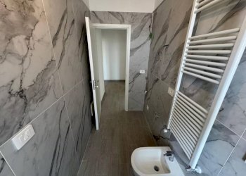 Bagno - Trilocale via Guglielmo Oberdan, 76, Ferno - foto 8