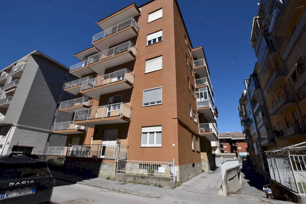 Facciata - Appartamento via Giacomo Viale, 8, Mondovì - foto 1