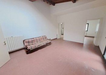 Cucina - Three-room apartment via Ugo Foscolo, Campi Bisenzio - photo 3