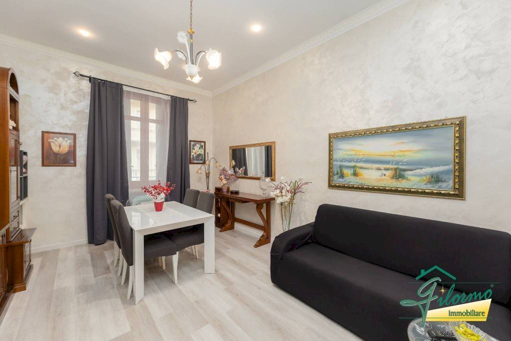 Salone - Trilocale via Piedicavallo, Torino (zona Parella) - foto 1