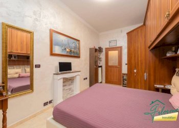 Camera da letto - Trilocale via Piedicavallo, Torino (zona Parella) - foto 8