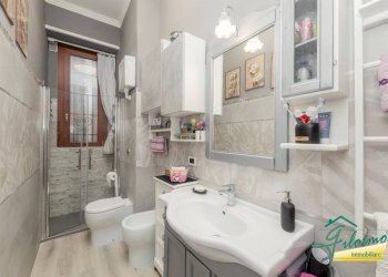 Bagno - Trilocale via Piedicavallo, Torino (zona Parella) - foto 11