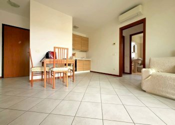 Salone - Three-room apartment via Campi, SN, Sala Baganza - photo 3