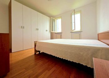 Camera da letto - Three-room apartment via Campi, SN, Sala Baganza - photo 7