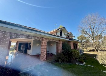 Facciata - Villa via per Cossato, 23, Castelletto Cervo - foto 3