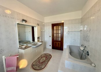 Bagno - Villa via per Cossato, 23, Castelletto Cervo - foto 26