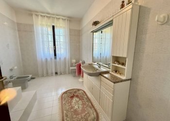 Bagno - Villa via per Cossato, 23, Castelletto Cervo - foto 27