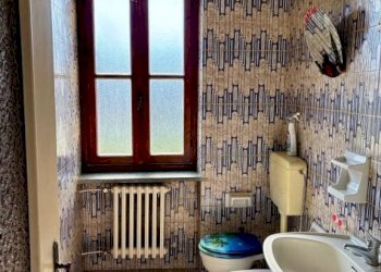 Bagno - Appartamento via Dino Buffa, 5, Campiglione Fenile - foto 11