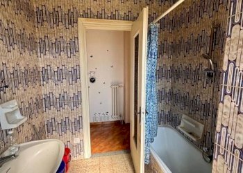 Bagno - Appartamento via Dino Buffa, 5, Campiglione Fenile - foto 13