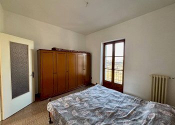 Camera da letto - Trilocale via Dino Buffa, 5, Campiglione Fenile - foto 9