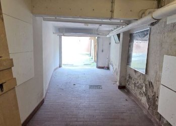 whatsapp image 2026-04-02 at 12.39.30 (7) - Box via Picco dei Tre Signori, Roma - photo 12