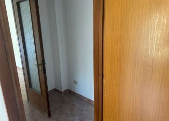 Disimpegno 3. - Two-room apartment via Beata Vergine del Carmelo, Roma (neighborhood Mostacciano) - photo 7