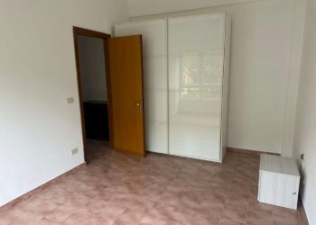 Camera da letto 2. - Two-room apartment via Beata Vergine del Carmelo, Roma (neighborhood Mostacciano) - photo 15