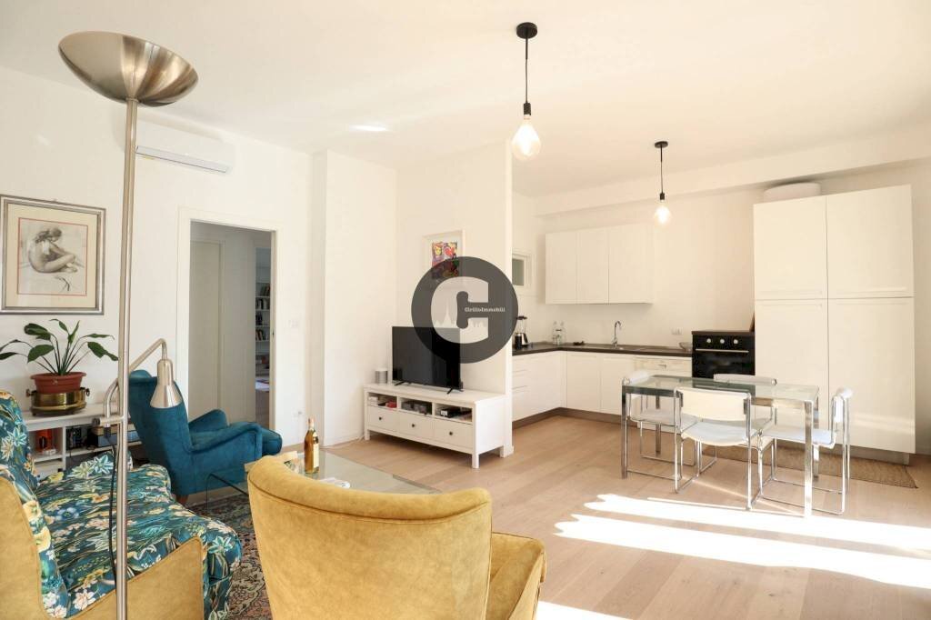 Soggiorno - Trilocale via Riccardo Sineo, 12/3, Torino (zona Vanchiglia) - foto 1