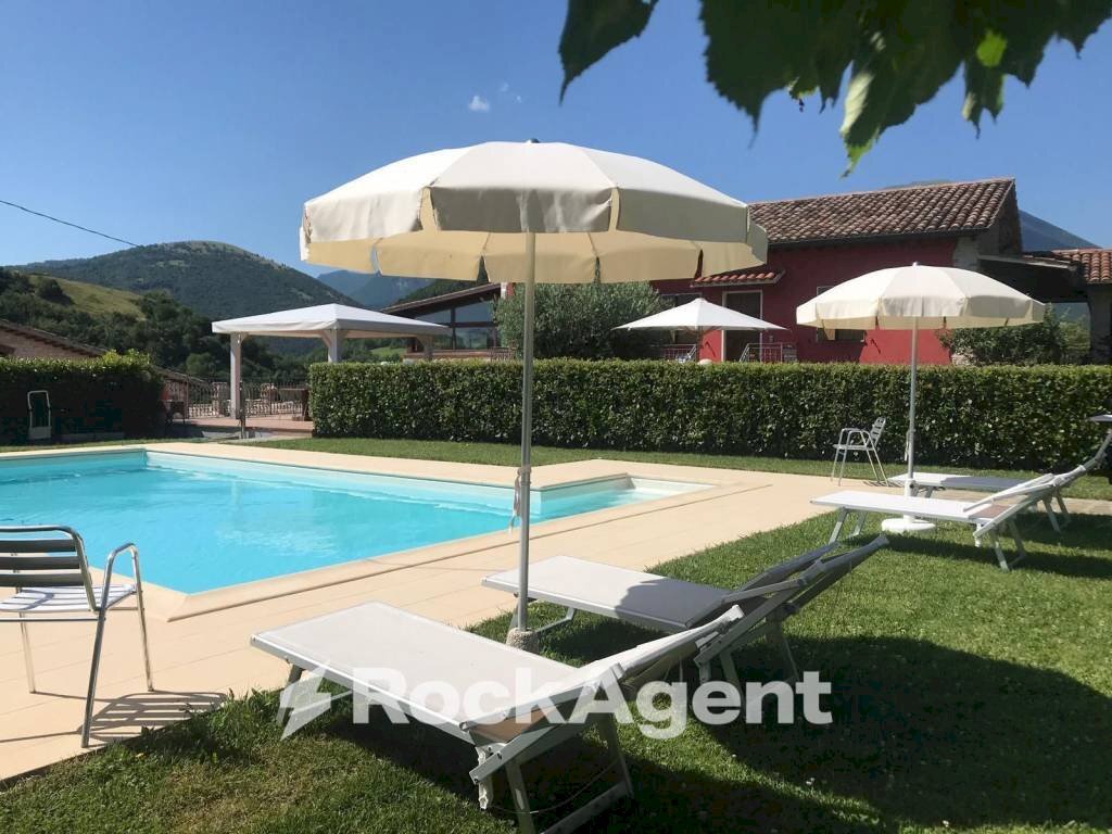 Piscina - Rustico via Colombara, Frontone - foto 2