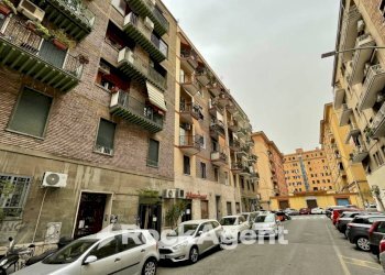 Facciata - Negozio via Ruggero D'Altavilla, 35, Roma (zona Pigneto) - foto 7