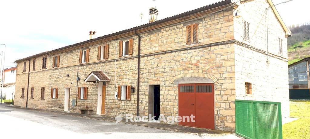 Facciata - Rustico via Santa Maria, 8, Cupramontana - foto 1