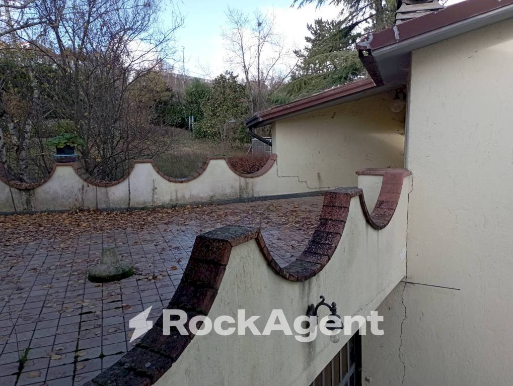 Facciata - Villa Frazione Ca' Ponte 1, Santa Maria della Versa - foto 3