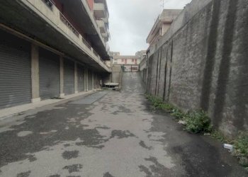 Cortile interno - Box viale Libertà, 188, Giarre - foto 3