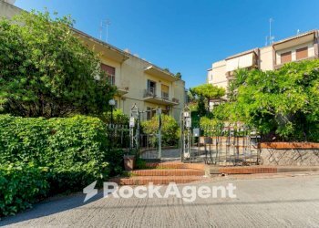 Zona - Apartment via Litteri, 9, Aci Castello - photo 1
