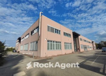 Facciata - Warehouse via Antonio Canova, 24, Bologna (neighborhood San Vitale) - photo 1