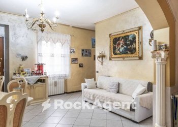 Salone - Independent house via Molino D'Agogna, 6, Galliavola - photo 2