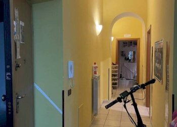 Corridoio - Appartamento corso Vittorio Emanuele II, 233, Nocera Inferiore - foto 6