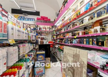 Interno non residenziale - Negozio via Francesco Crispi, 208, Catania - foto 4