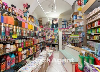 Interno non residenziale - Negozio via Francesco Crispi, 208, Catania - foto 16