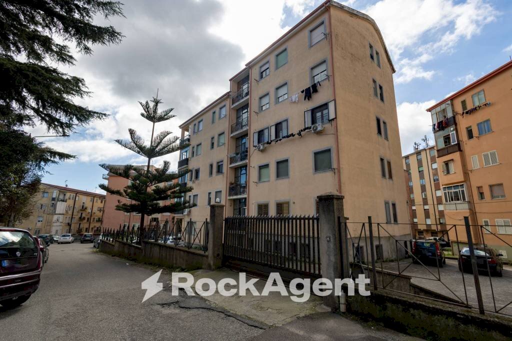 Facciata - Appartamento via Lorenzo Cardone, 9, Catanzaro - foto 3