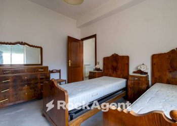 Camera da letto - Appartamento via Lorenzo Cardone, 9, Catanzaro - foto 26