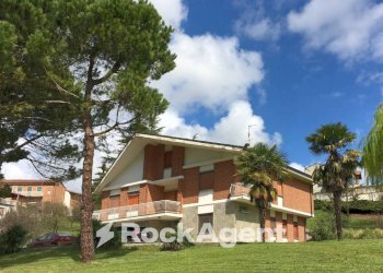 Facciata - Villa SP72, 24, Vignale Monferrato - photo 1