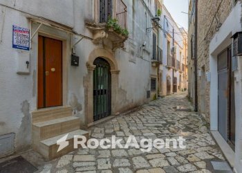 Zona - Stabile - Palazzo via Chiesa, Casamassima - foto 1