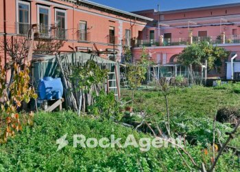 Giardino - Appartamento salita Scanzano, 10, Castellammare di Stabia - foto 7