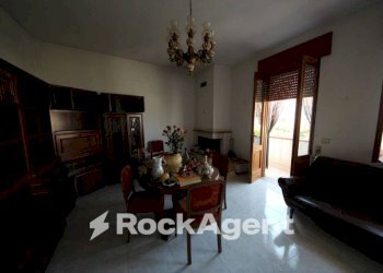 Salone - Villa via Cristoforo Colombo, 30, Spongano - foto 20