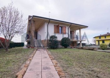 Giardino - Villa via del Fabbro, Ravenna (neighborhood San Pietro in Vincoli) - photo 1