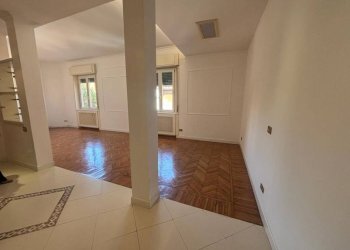 Ingresso - Quadrilocale via Eleonora Duse, Roma - foto 1