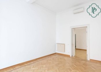 Camera da letto - Four-room apartment via Cicerone, 30, Roma - photo 14