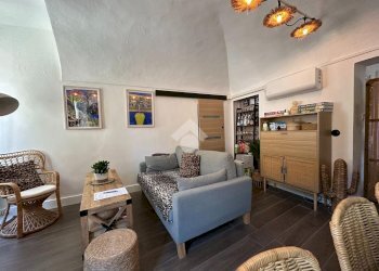 Three-room apartment Via magenta, Camporosso - photo 1