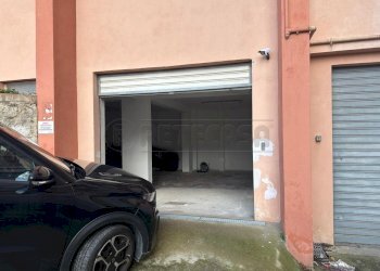 69e9d260-32f1-42d5-8f54-345893613dc7.jpg - Warehouse Via Biagio Miraglia, Catanzaro - photo 1