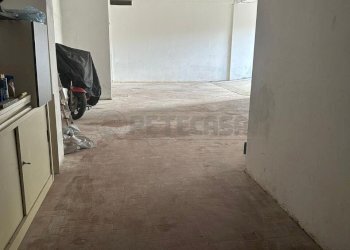 76d9a9d8-59c8-4e3c-afc2-130ab562f298.jpg - Warehouse Via Biagio Miraglia, Catanzaro - photo 2