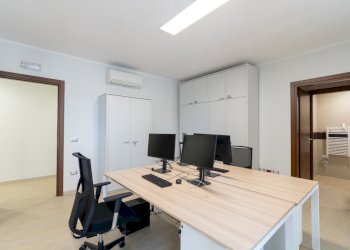 22 - Uff. Palazzo Caiaffa Lecce - GRIMALDI.jpg - Ufficio Via Colonnello Archimede Costadura 2C, Lecce - foto 23