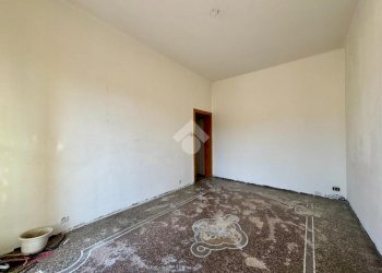 Three-room apartment Via L. Cadorna, Vado Ligure - photo 5