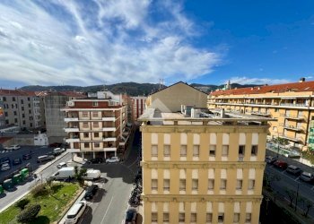 Three-room apartment Via L. Cadorna, Vado Ligure - photo 9